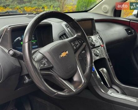 Белый Шевроле Вольт, объемом двигателя 1.4 л и пробегом 171 тыс. км за 10690 $, фото 14 на Automoto.ua