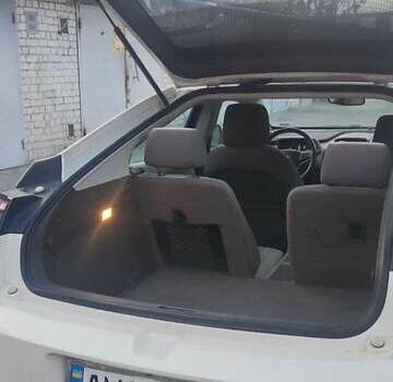 Білий Шевроле Вольт, об'ємом двигуна 1.4 л та пробігом 103 тис. км за 11500 $, фото 20 на Automoto.ua