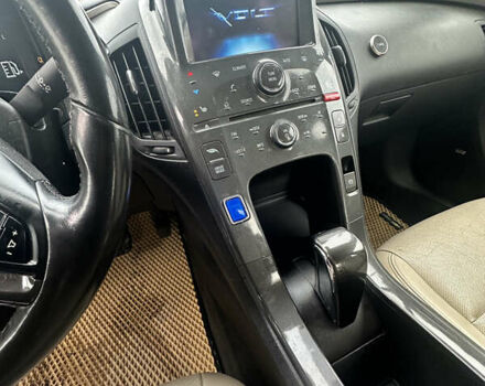 Белый Шевроле Вольт, объемом двигателя 1.4 л и пробегом 245 тыс. км за 8400 $, фото 11 на Automoto.ua