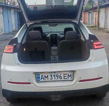 Білий Шевроле Вольт, об'ємом двигуна 1.4 л та пробігом 103 тис. км за 11500 $, фото 6 на Automoto.ua