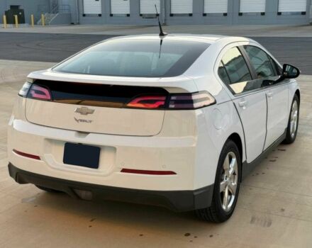 Белый Шевроле Вольт, объемом двигателя 1.4 л и пробегом 84 тыс. км за 4900 $, фото 6 на Automoto.ua