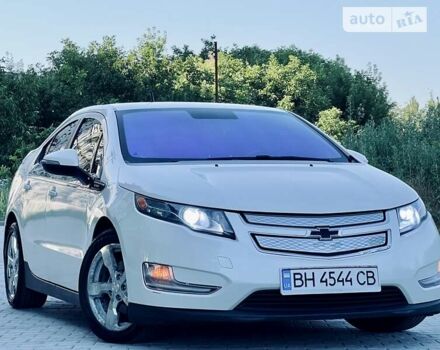 Белый Шевроле Вольт, объемом двигателя 1.4 л и пробегом 161 тыс. км за 8800 $, фото 7 на Automoto.ua