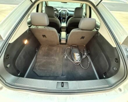 Белый Шевроле Вольт, объемом двигателя 1.4 л и пробегом 84 тыс. км за 4900 $, фото 19 на Automoto.ua