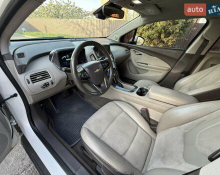 Білий Шевроле Вольт, об'ємом двигуна 1.4 л та пробігом 103 тис. км за 12300 $, фото 31 на Automoto.ua