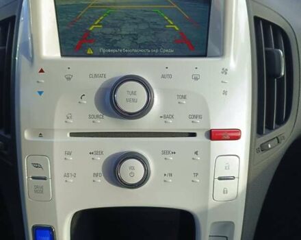 Белый Шевроле Вольт, объемом двигателя 1.4 л и пробегом 102 тыс. км за 10000 $, фото 2 на Automoto.ua