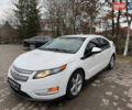 Белый Шевроле Вольт, объемом двигателя 1.4 л и пробегом 223 тыс. км за 7800 $, фото 1 на Automoto.ua
