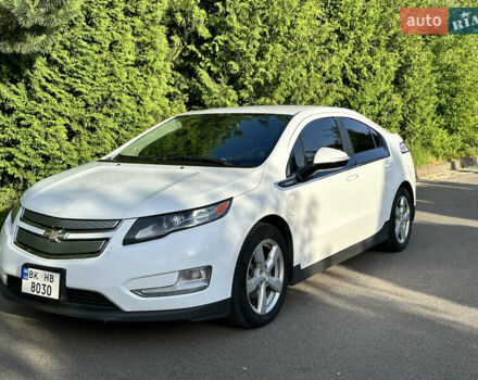 Белый Шевроле Вольт, объемом двигателя 1.4 л и пробегом 220 тыс. км за 9700 $, фото 3 на Automoto.ua