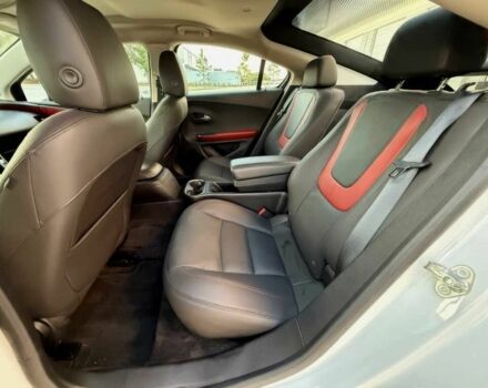 Белый Шевроле Вольт, объемом двигателя 1.4 л и пробегом 84 тыс. км за 4900 $, фото 18 на Automoto.ua