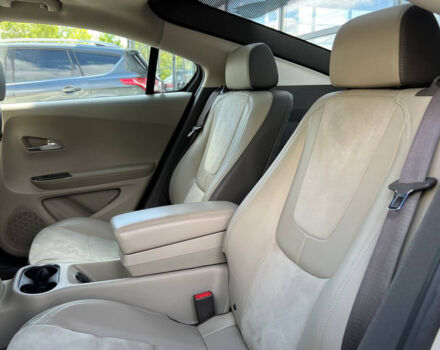 Шевроле Вольт 2013 в Ивано-Франковске на Automoto.ua Белый Шевроле Вольт, объемом двигателя 1.4 л и пробегом 157 тыс. км за 11700 $, фото 19 на Automoto.ua