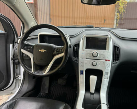 Белый Шевроле Вольт, объемом двигателя 1.4 л и пробегом 282 тыс. км за 9400 $, фото 7 на Automoto.ua