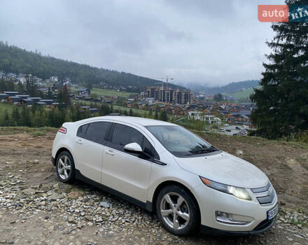 Белый Шевроле Вольт, объемом двигателя 1.4 л и пробегом 250 тыс. км за 10500 $, фото 3 на Automoto.ua