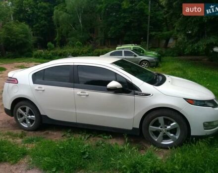Белый Шевроле Вольт, объемом двигателя 1.4 л и пробегом 173 тыс. км за 9300 $, фото 3 на Automoto.ua