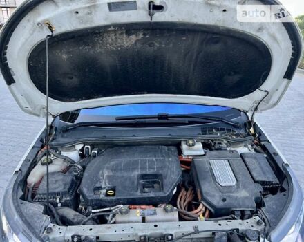 Белый Шевроле Вольт, объемом двигателя 1.4 л и пробегом 161 тыс. км за 8800 $, фото 38 на Automoto.ua