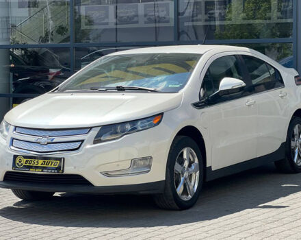 Шевроле Вольт 2013 в Ивано-Франковске на Automoto.ua Белый Шевроле Вольт, объемом двигателя 1.4 л и пробегом 157 тыс. км за 11700 $, фото 2 на Automoto.ua