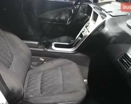 Белый Шевроле Вольт, объемом двигателя 1.4 л и пробегом 173 тыс. км за 9300 $, фото 4 на Automoto.ua