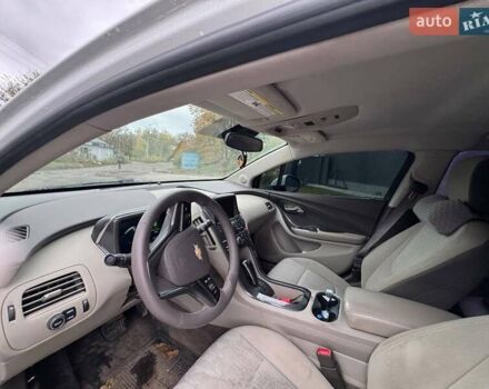 Шевроле Вольт 2013 в Умани на Automoto.ua Белый Шевроле Вольт, объемом двигателя 1.4 л и пробегом 163 тыс. км за 8700 $, фото 3 на Automoto.ua