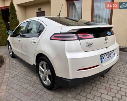 Білий Шевроле Вольт, об'ємом двигуна 1.4 л та пробігом 207 тис. км за 10800 $, фото 4 на Automoto.ua