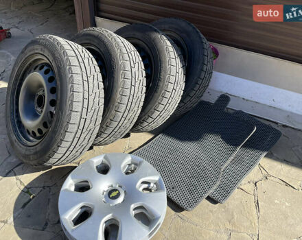 Білий Шевроле Вольт, об'ємом двигуна 1.4 л та пробігом 103 тис. км за 12300 $, фото 56 на Automoto.ua