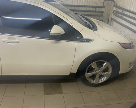 Белый Шевроле Вольт, объемом двигателя 1.4 л и пробегом 250 тыс. км за 10500 $, фото 29 на Automoto.ua