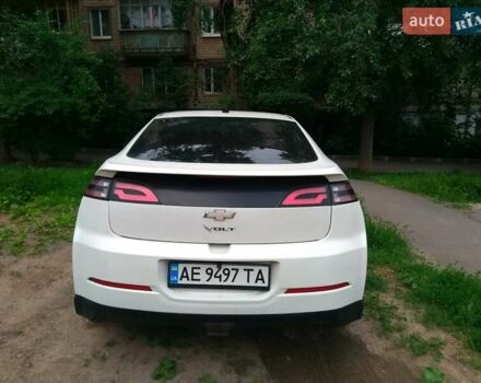 Белый Шевроле Вольт, объемом двигателя 1.4 л и пробегом 173 тыс. км за 9300 $, фото 1 на Automoto.ua