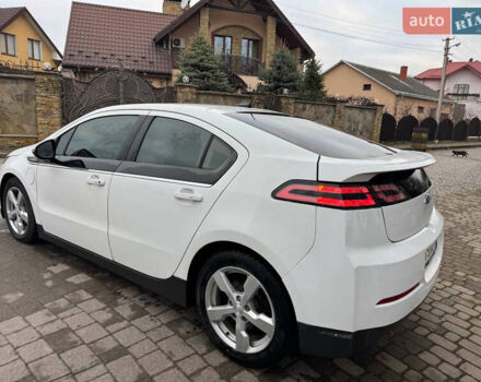 Белый Шевроле Вольт, объемом двигателя 1.4 л и пробегом 223 тыс. км за 7800 $, фото 4 на Automoto.ua