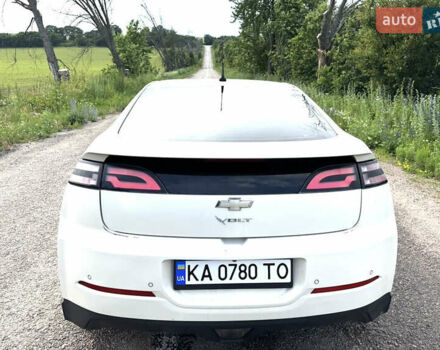 Білий Шевроле Вольт, об'ємом двигуна 1.4 л та пробігом 133 тис. км за 10700 $, фото 5 на Automoto.ua