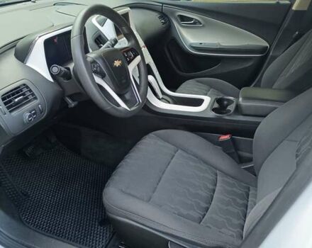 Белый Шевроле Вольт, объемом двигателя 1.4 л и пробегом 102 тыс. км за 10000 $, фото 15 на Automoto.ua