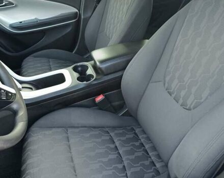 Белый Шевроле Вольт, объемом двигателя 1.4 л и пробегом 102 тыс. км за 10000 $, фото 7 на Automoto.ua