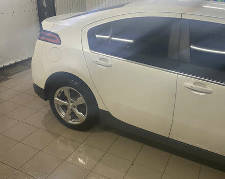 Белый Шевроле Вольт, объемом двигателя 1.4 л и пробегом 250 тыс. км за 10500 $, фото 28 на Automoto.ua