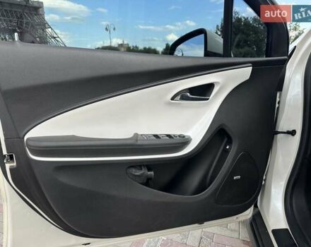 Білий Шевроле Вольт, об'ємом двигуна 1.4 л та пробігом 170 тис. км за 12500 $, фото 24 на Automoto.ua