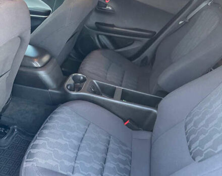 Белый Шевроле Вольт, объемом двигателя 1.4 л и пробегом 165 тыс. км за 9999 $, фото 24 на Automoto.ua