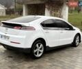 Белый Шевроле Вольт, объемом двигателя 1.4 л и пробегом 230 тыс. км за 10300 $, фото 1 на Automoto.ua