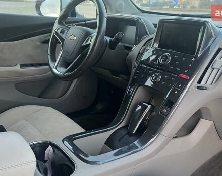 Белый Шевроле Вольт, объемом двигателя 1.4 л и пробегом 177 тыс. км за 8300 $, фото 27 на Automoto.ua