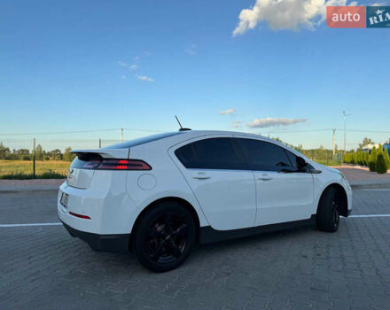 Белый Шевроле Вольт, объемом двигателя 1.4 л и пробегом 165 тыс. км за 9999 $, фото 6 на Automoto.ua