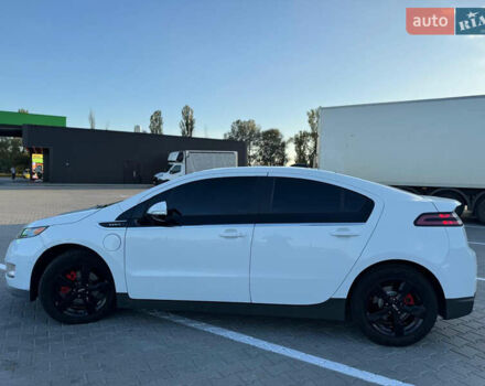 Белый Шевроле Вольт, объемом двигателя 1.4 л и пробегом 165 тыс. км за 9999 $, фото 12 на Automoto.ua