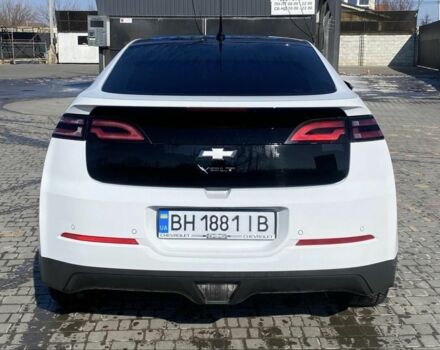 Білий Шевроле Вольт, об'ємом двигуна 1.4 л та пробігом 180 тис. км за 11999 $, фото 3 на Automoto.ua