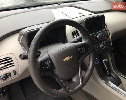 Белый Шевроле Вольт, объемом двигателя 1.4 л и пробегом 181 тыс. км за 11399 $, фото 8 на Automoto.ua