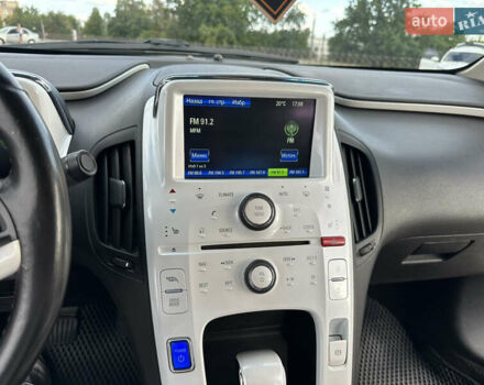 Белый Шевроле Вольт, объемом двигателя 1.4 л и пробегом 175 тыс. км за 11200 $, фото 8 на Automoto.ua