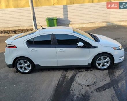 Белый Шевроле Вольт, объемом двигателя 1.4 л и пробегом 172 тыс. км за 10600 $, фото 1 на Automoto.ua
