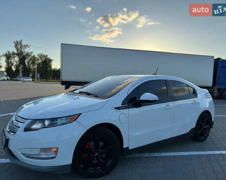 Белый Шевроле Вольт, объемом двигателя 1.4 л и пробегом 165 тыс. км за 9999 $, фото 13 на Automoto.ua