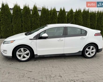 Шевроле Вольт 2014 в Черкассах на Automoto.ua Белый Шевроле Вольт, объемом двигателя 1.4 л и пробегом 130 тыс. км за 10300 $, фото 1 на Automoto.ua