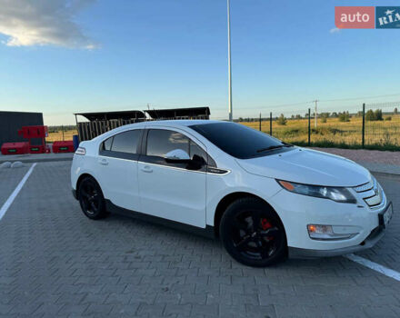 Белый Шевроле Вольт, объемом двигателя 1.4 л и пробегом 165 тыс. км за 9999 $, фото 2 на Automoto.ua