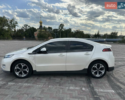 Белый Шевроле Вольт, объемом двигателя 1.4 л и пробегом 175 тыс. км за 11200 $, фото 5 на Automoto.ua