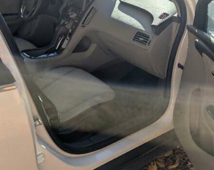 Білий Шевроле Вольт, об'ємом двигуна 1.4 л та пробігом 232 тис. км за 14000 $, фото 10 на Automoto.ua