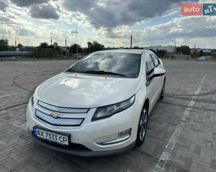 Белый Шевроле Вольт, объемом двигателя 1.4 л и пробегом 175 тыс. км за 11200 $, фото 6 на Automoto.ua