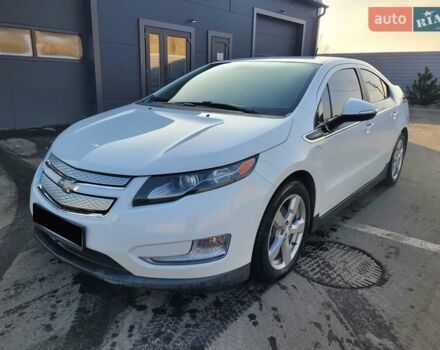 Белый Шевроле Вольт, объемом двигателя 1.4 л и пробегом 172 тыс. км за 10600 $, фото 2 на Automoto.ua