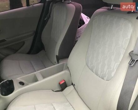 Белый Шевроле Вольт, объемом двигателя 1.4 л и пробегом 181 тыс. км за 11399 $, фото 12 на Automoto.ua