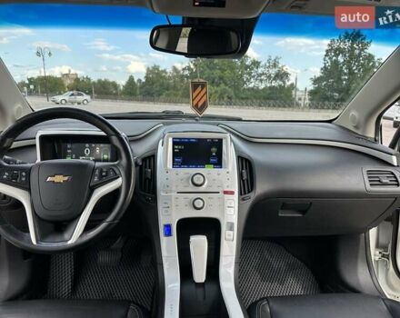 Білий Шевроле Вольт, об'ємом двигуна 1.4 л та пробігом 170 тис. км за 12500 $, фото 20 на Automoto.ua