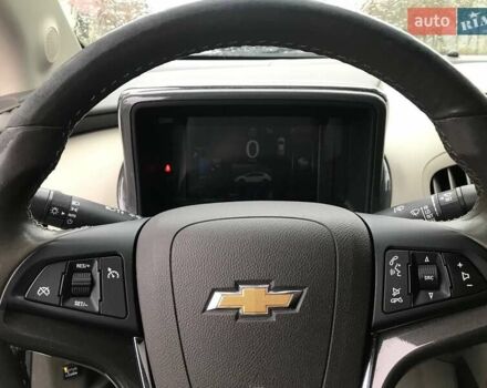 Белый Шевроле Вольт, объемом двигателя 1.4 л и пробегом 181 тыс. км за 11399 $, фото 9 на Automoto.ua