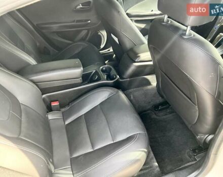 Белый Шевроле Вольт, объемом двигателя 1.4 л и пробегом 120 тыс. км за 13499 $, фото 14 на Automoto.ua